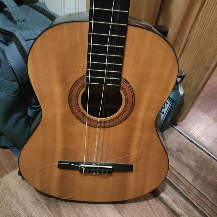 Гитара Hohner акустика укулеле под ремонт