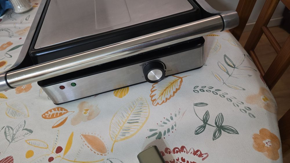 Grelhador eléctrico