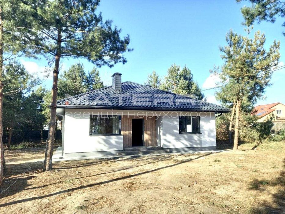 Малютянка продаж будинку з комунікаціями