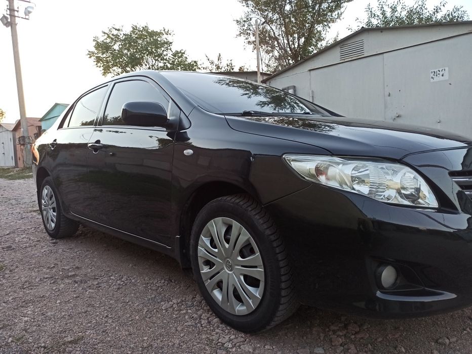 Toyota Corolla 2008 в хорошем состоянии