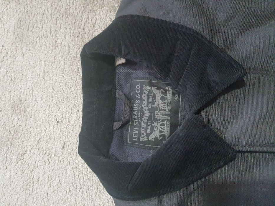 Levis куртка чоловіча. Оригінал