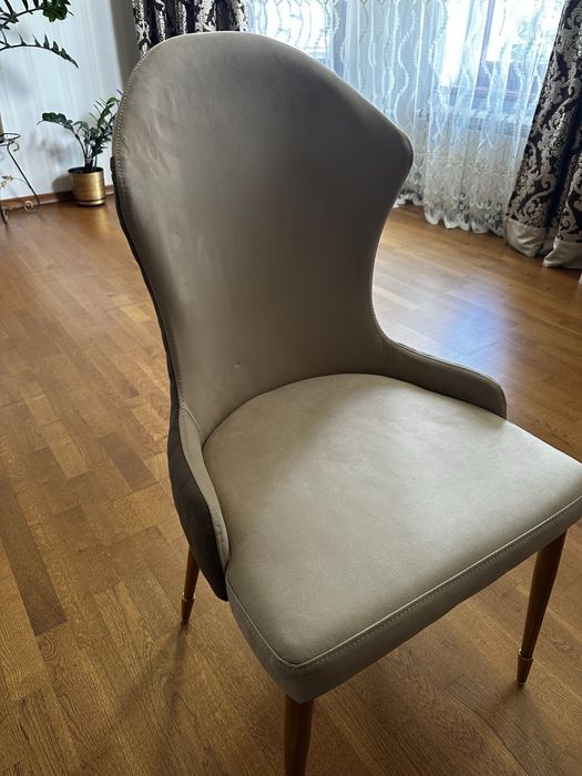 Стілець для кухні, залу. Дуже зручні і стильні