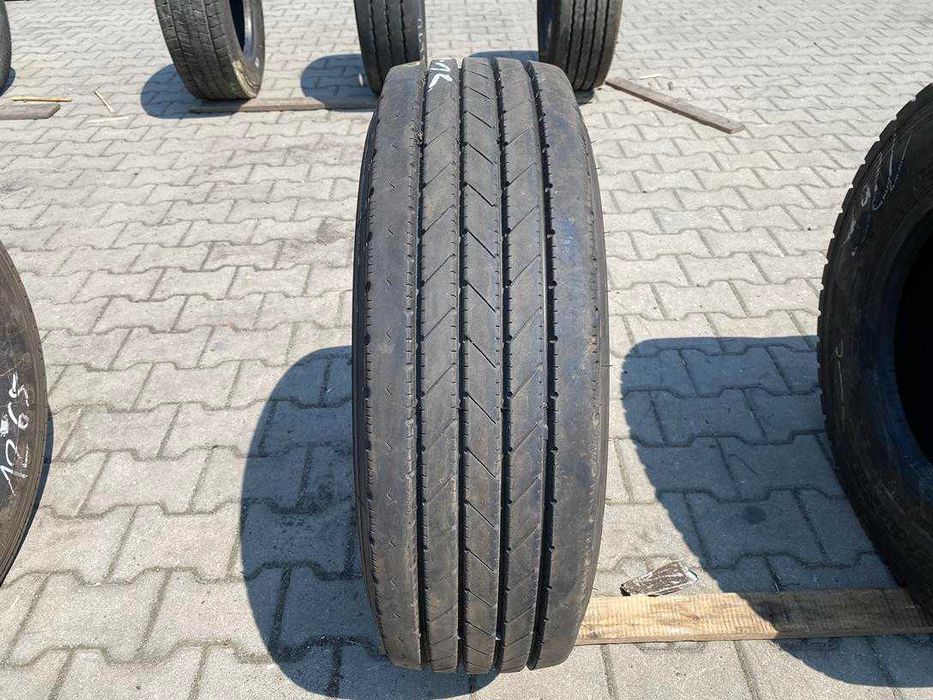 Opona używana ciężarowa prowadząca 245/70R17.5 SAILUN SAR1 / 11-12mm