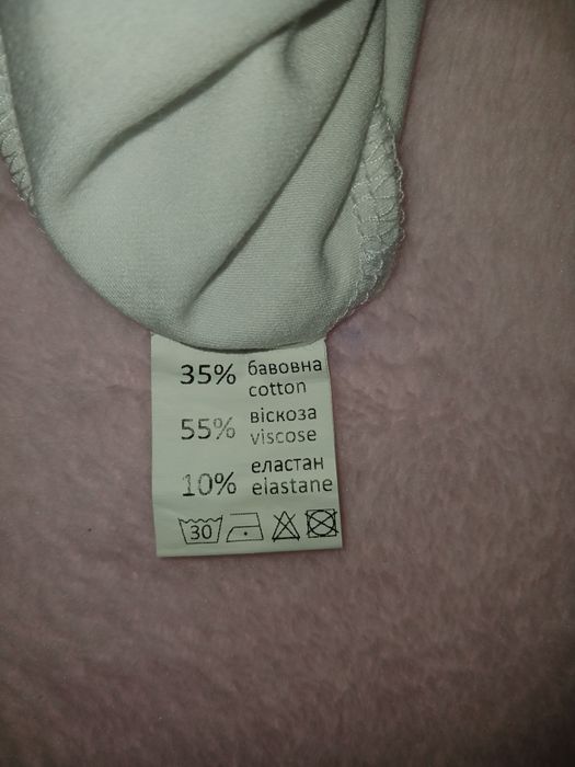 Вишита футболка для дівчинки