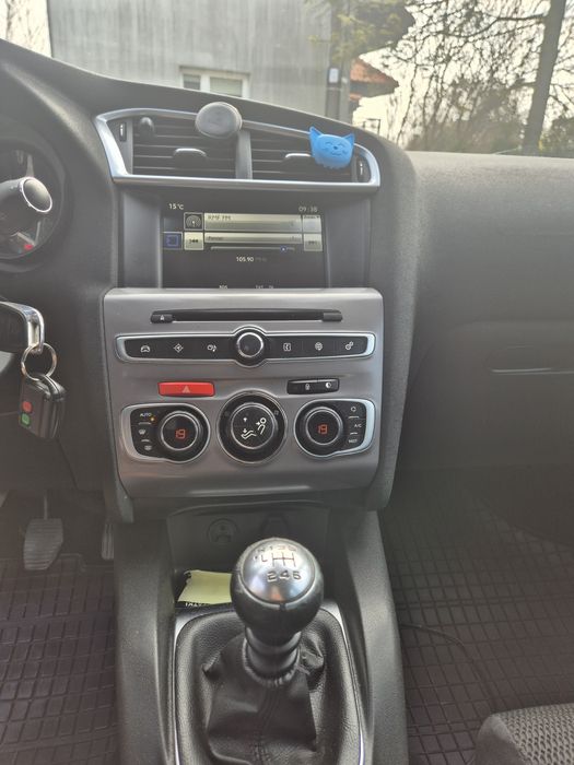 Citroen c4 1.2 2015