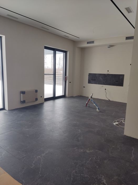 Продам дом в закрытом КП "InWhite family park"