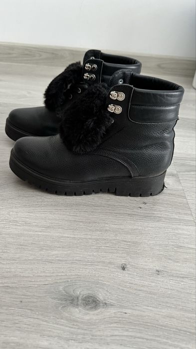 Черевики шкіряні зимові 37 розміру