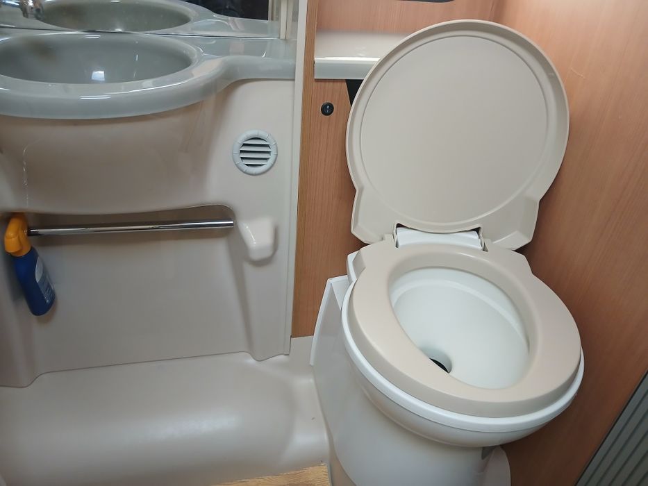 Autocaravana Chausson de camas gémeas