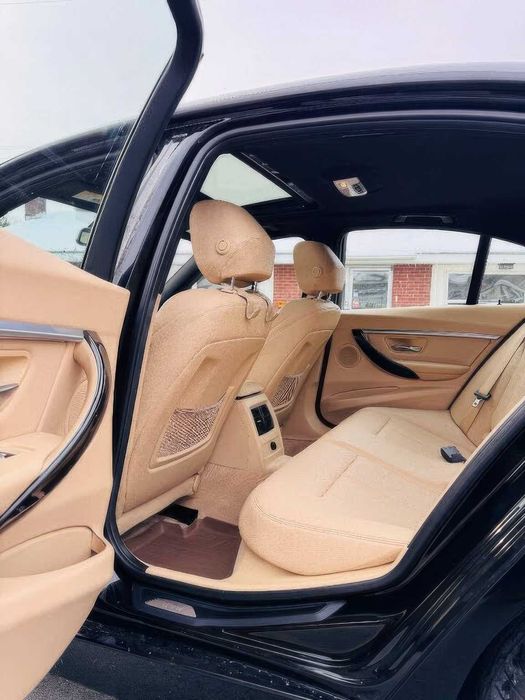 BMW 3 Series      2017