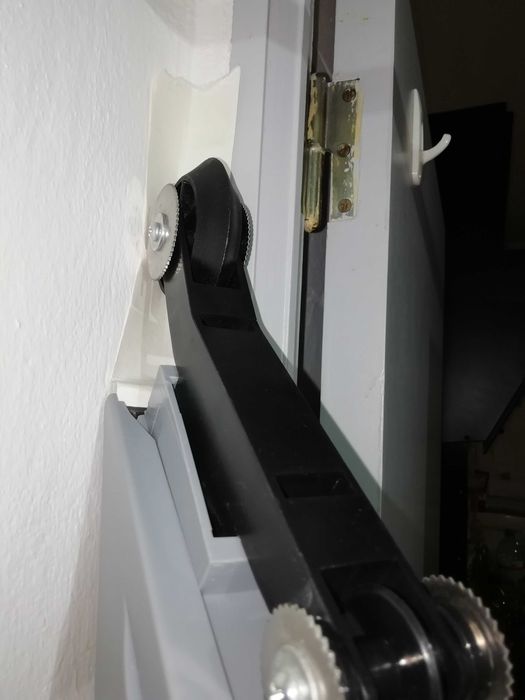 Aplicador de massa e banda de papel .