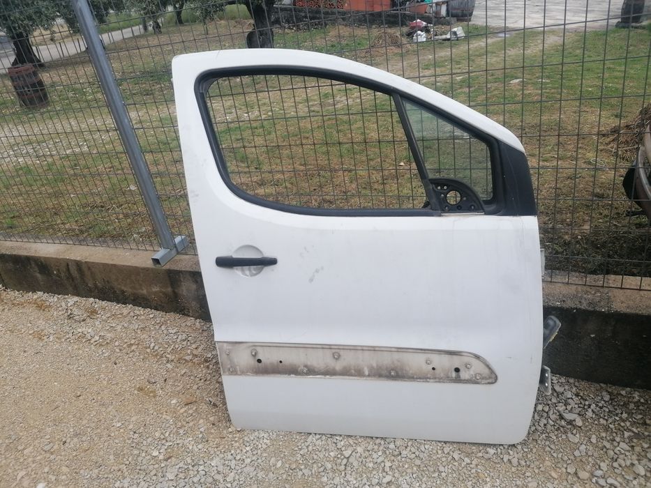 Porta frente Citroën berlingo ou peugeot partner de 2008 a 2018