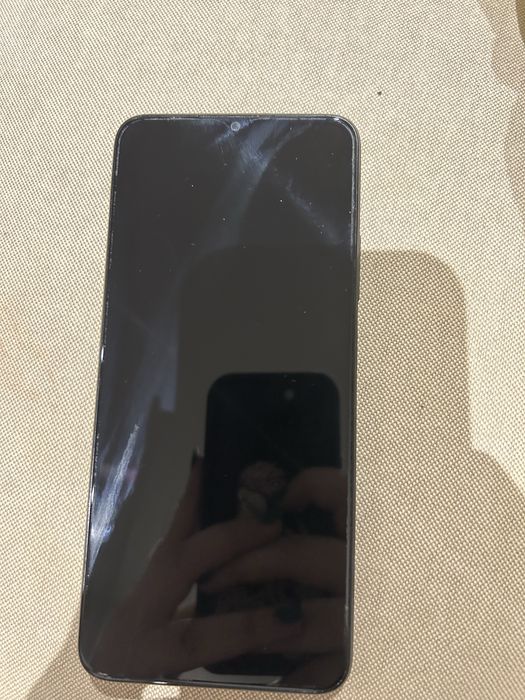 Vende se Oppo A18 128g