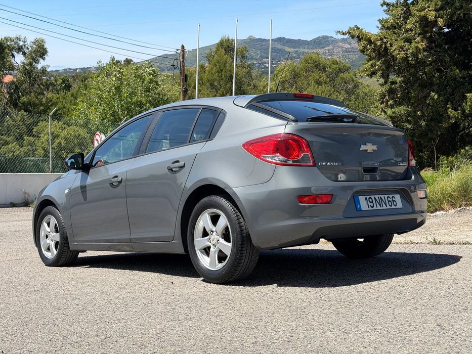 Chevrolet Cruze 1.6 LT