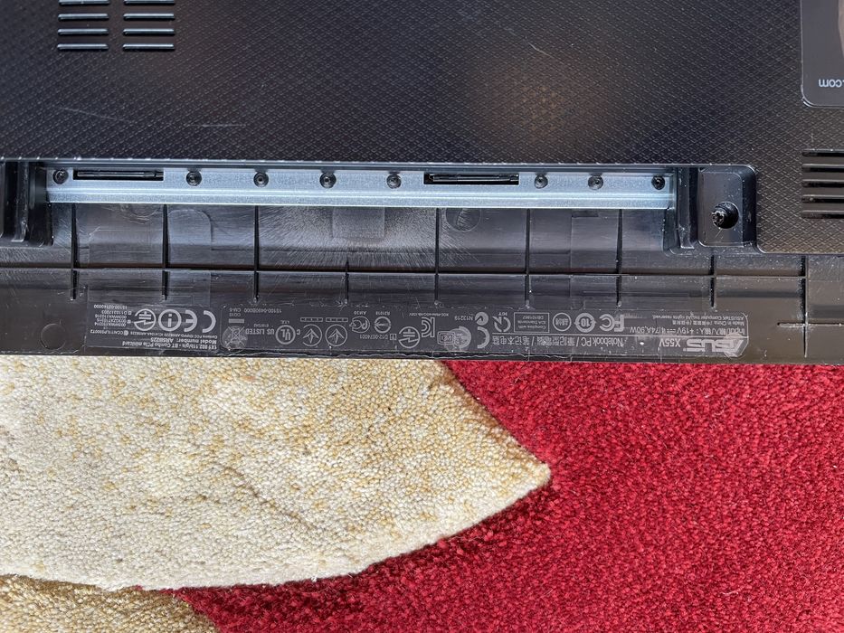 Ноутбук Asus x55v