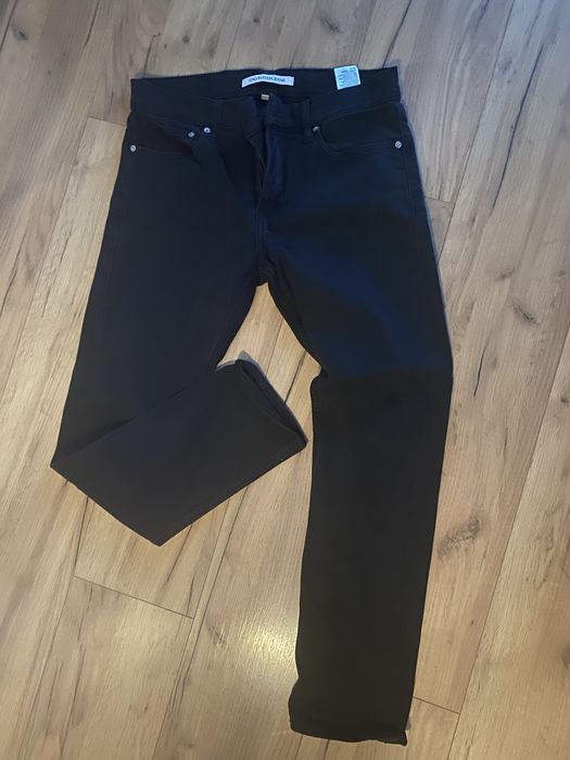 Calvin Klein jeansy L