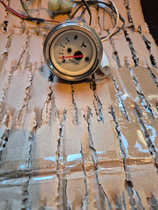 zegar wskaźnik Suzuki trim zaburtowy