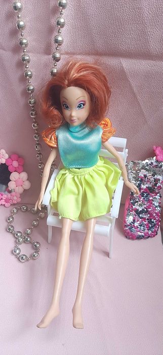 Куклы Барби, бу, разных периодови моделей