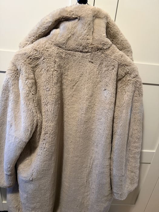 Casaco de pêlo bege