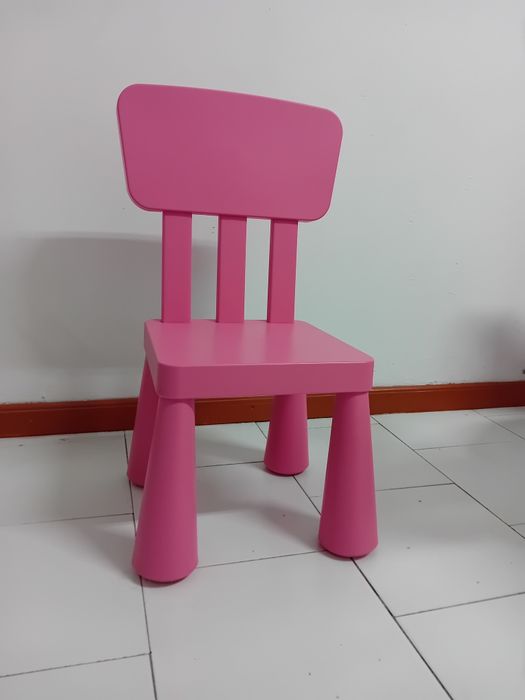 Mesa e cadeira MAMMUT (ikea) para criança