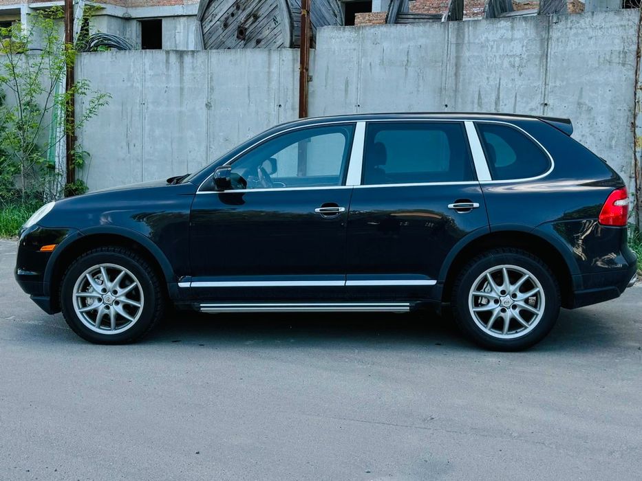 Porsche Cayenne 93т.км. Без подкрасов. Идеальный.