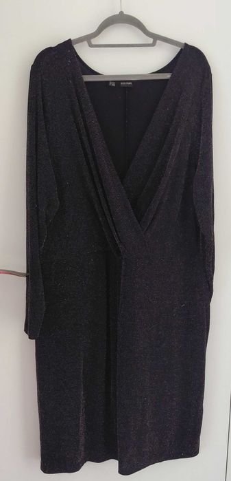 Czarna błyszcząca elastyczna sukienka plus size 52, 54