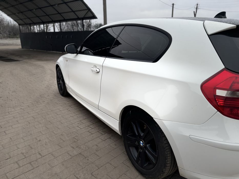 BMW 1 series e 81 «Копієчка» 2.0 дизель!