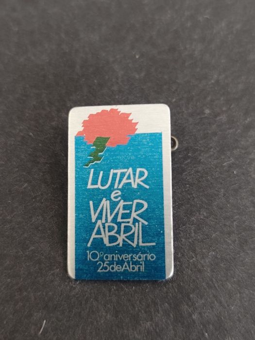 Pin 10 anos 25 de Abril