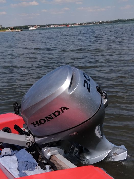 Silnik Honda BF20D