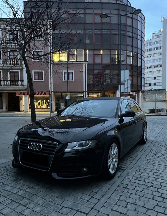 Audi A4 B8 2010 Volante à direita