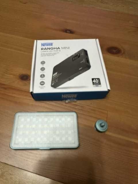 Kompaktowa lampa fotograficzna Newell Rangha Mini