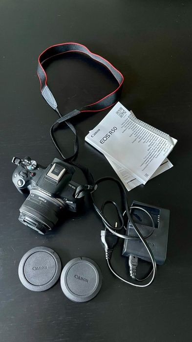 Canon EOS R50 + Canon RF-S 18-45mm