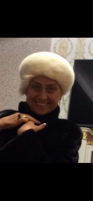 Норковый берет из светлой норки,56-57-58 размер, белый берет из норки.