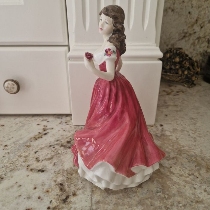 Figurka Royal Doulton Marianne