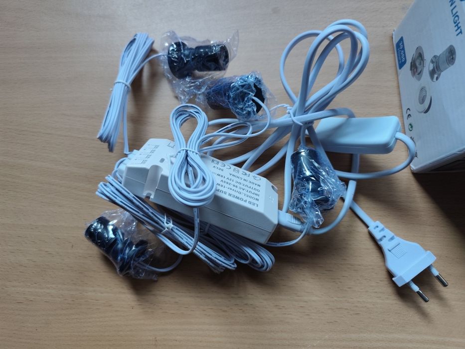Lampki LED małe wpuszczane np. meble 10X 1W z transformatorem - system