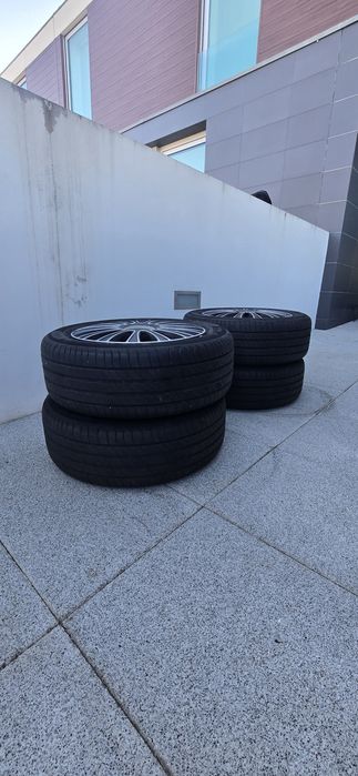 PNeus novos 15" com jantes para Citroën