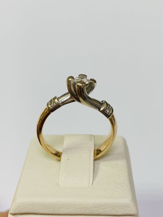 Продам золоту каблучку 585* з діамантами, Україна