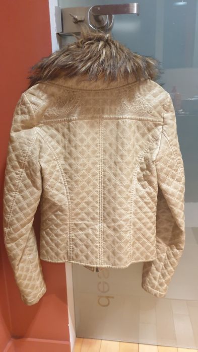 Sprzedam kurtkę Guess