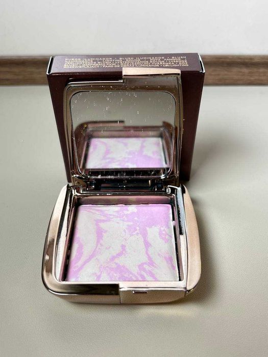 Рум'яна Hourglass Ambient