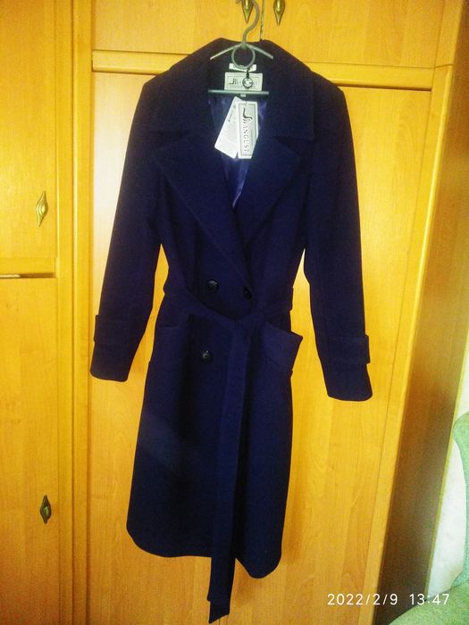 Стильное  женское пальто  .