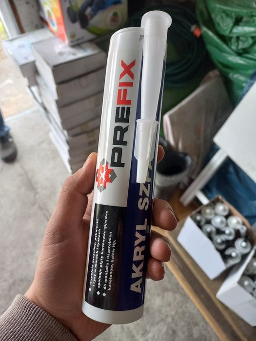 Sprzedam sylikony sanitarne , akryl szoschlowy , do marmuru.