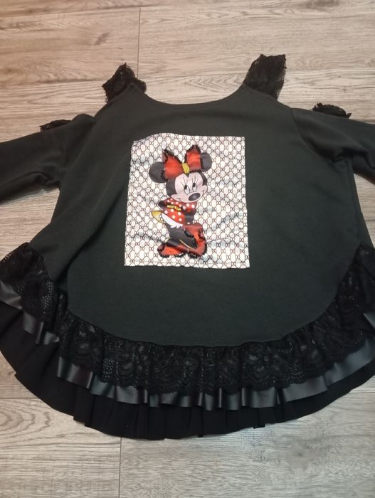 Czarna bluzka z myszką Minnie