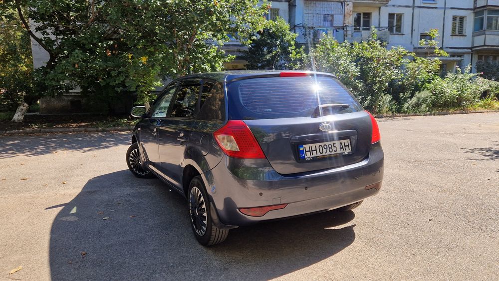 Продам Kia ceed 2012