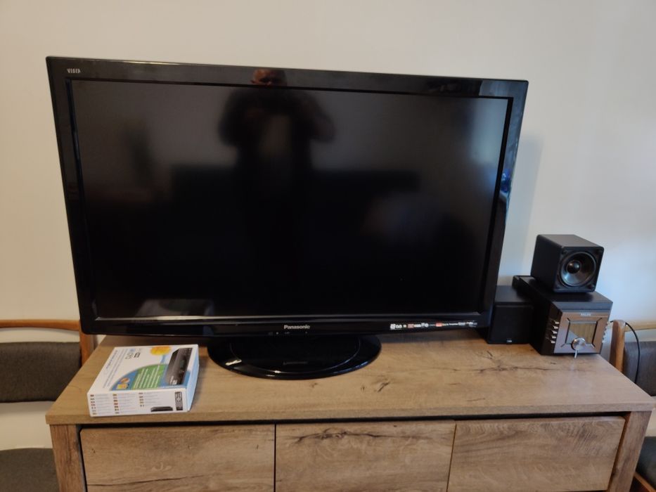 Telewizor Panasonic tx l42u10l  42'' LCD viera  z dekoderem DVBT2 hewc