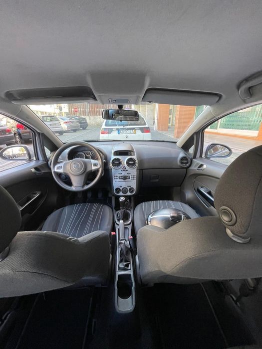 Opel Corsa ( Com Possibilidade de  financiamento)