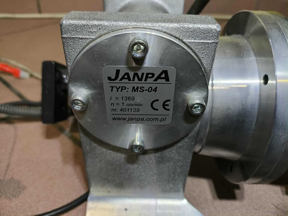 Motoreduktor Przekładnia Silnik Besel Elektryczny 0,09KW jednofazowy 230V Pompa Piec Szuflada Zgoda Wieprz