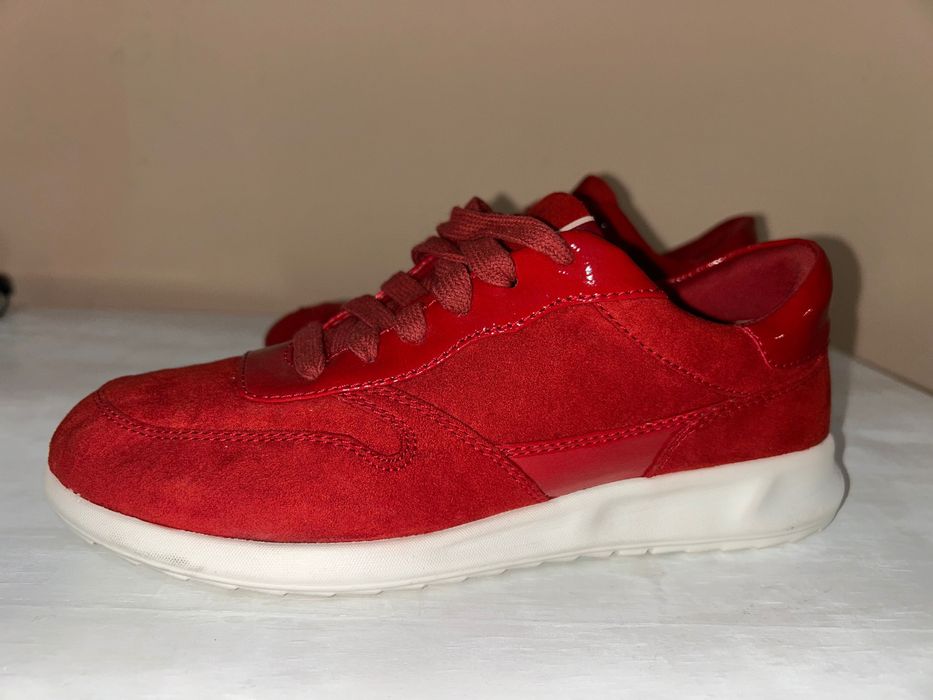 Кросівки Tamaris