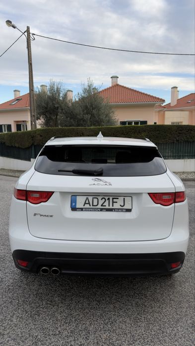 JAGUAR F-PACE  2.0 DIESEL  165.000 KMS CAIXA MANUAL IMPECÁVEL