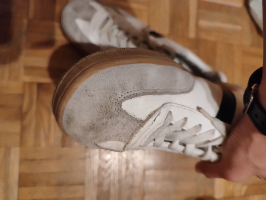 Białe buty Primark