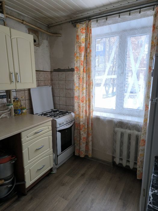 Зуп. Лялі Убийвовк, вул. Європейська, 2-кімн. квартира.