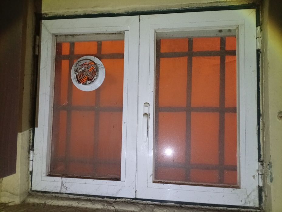 Janelas em alumínio com 111x94m novas